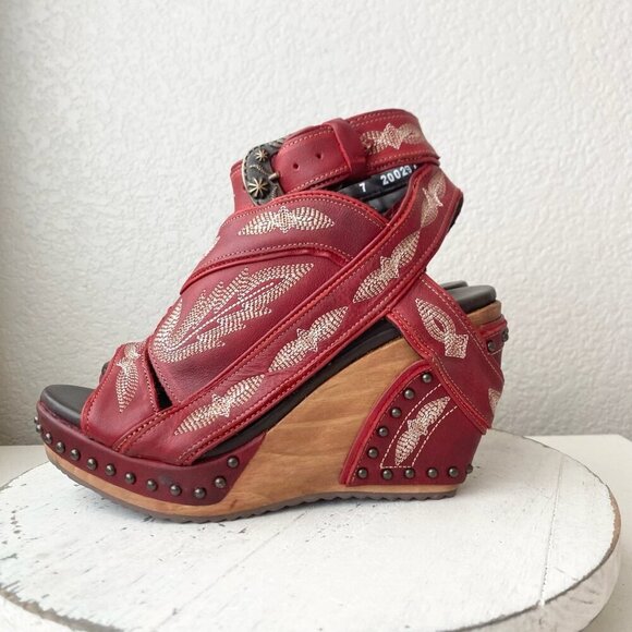Lane Boots LEXINGTON Womens Red Wedges 7 Western Sandals Cowgirl Wooden Heels - Picture 4 of 10